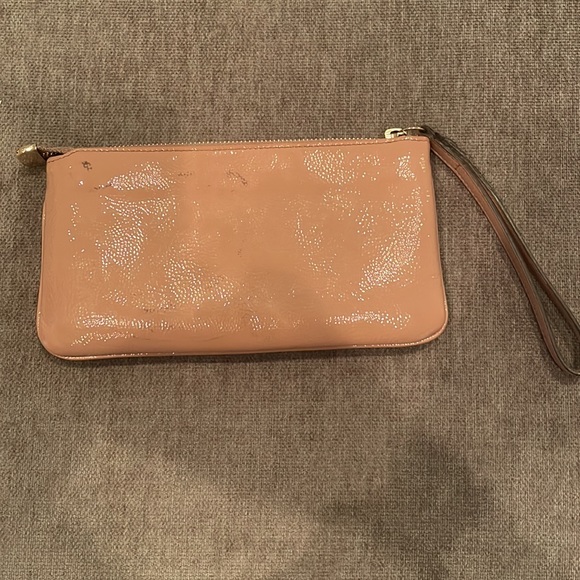 Gucci pink Patent leather wristlet wallet clutch - Picture 2 of 15